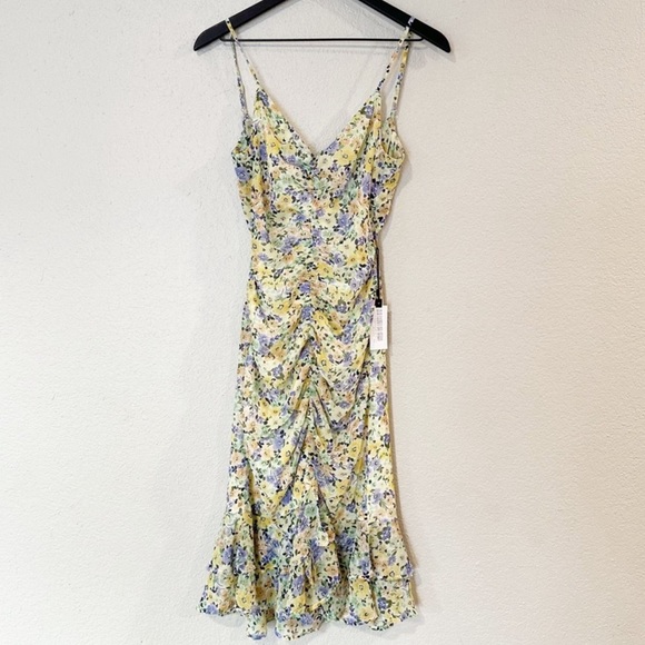 ASTR TAWNY FLORAL DRESS - Picture 3 of 6